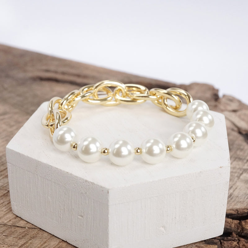 Golden Chain and large pearls beads bracelet