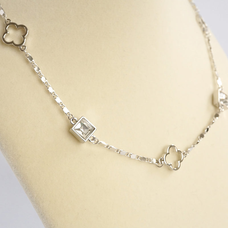 Clover station dainty short necklace with crystals in Gold and Silver Tones