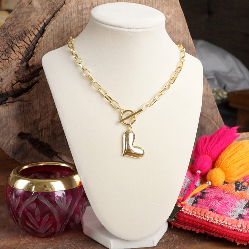 Front Toggle Puffy Heart Paperclip Necklace – Gold Tone