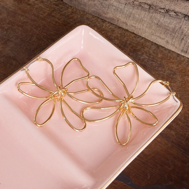 Flower Wire Bold Statement Earrings – Gold Tone