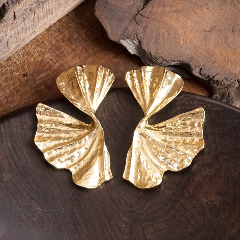 Bold Statement Abstract Fan Leaf Earrings – Gold Tone