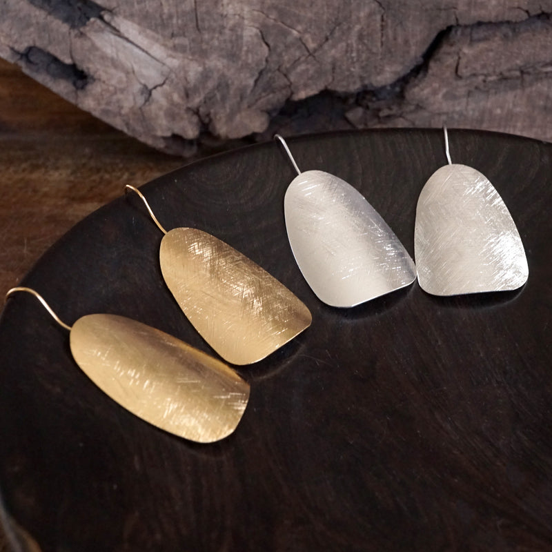 Elongated Shield Minimalist Earrings – Gold or Silver