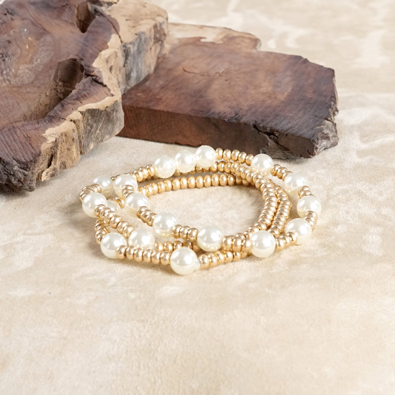 Pearls and Gold beads classic bracelets set