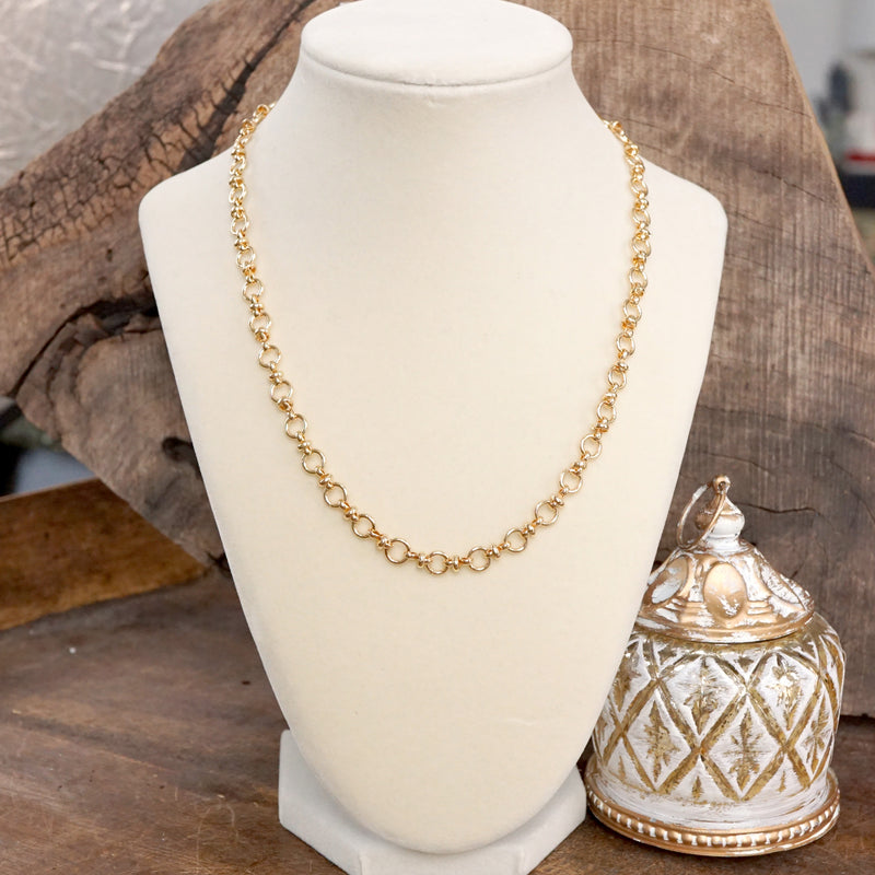 Fancy Ring Chain Necklace – Gold Tone