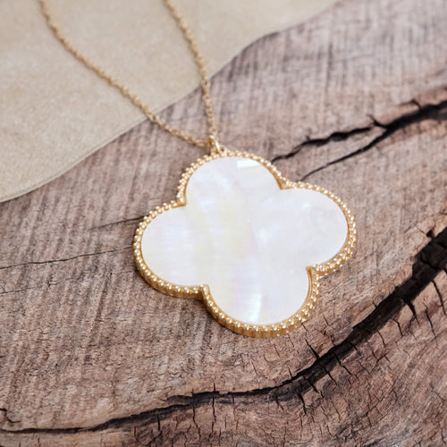 Clover Mother of Pearl Pendant Minimal Necklace