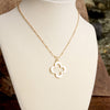 Clover Necklace - Short dainty chain in gold silver tone