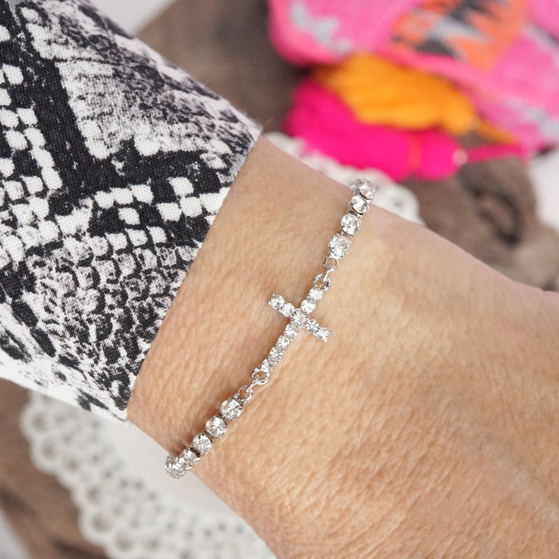 Cross charm friendship adjustable bracelet in Silver tone and crystals