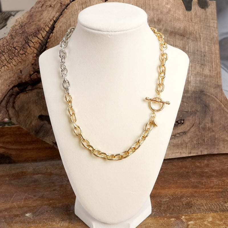 Dual-Tone Chunky Chain Necklace with Toggle Closure