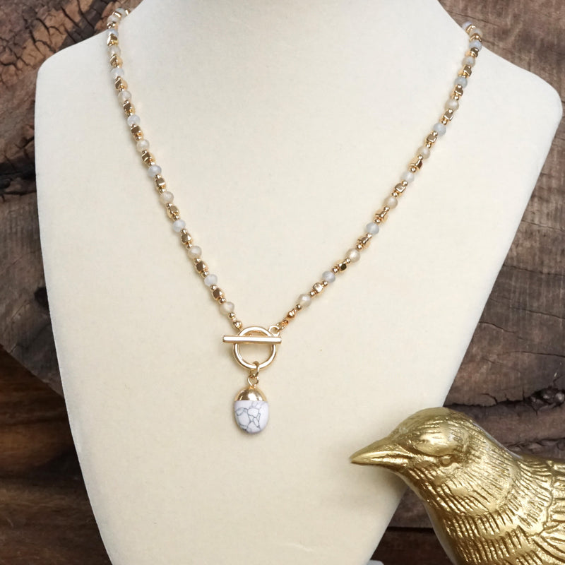 Faceted Beads & Oval Stone Front Toggle Necklace – Gold Tone