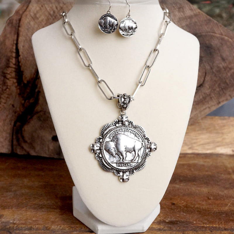 Western Buffalo Coin Statement Necklace Set – Worn Silver Tone