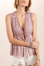 Lace Detailed Tiered Ruffle Peplum Sleeveless Top in Dusty Pink